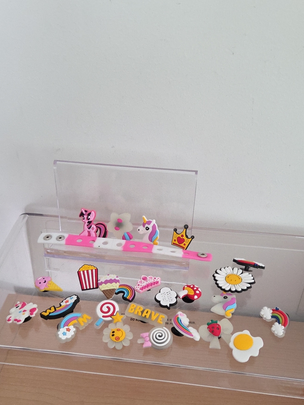 Kids Pink Bracelet & Shoe Charms Set